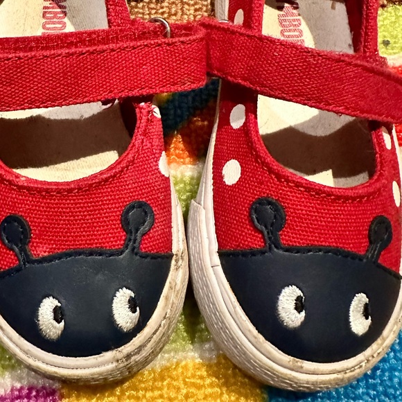 Gymboree Toddler girls 👧 lady bug 🐞 shoes. - Picture 2 of 7